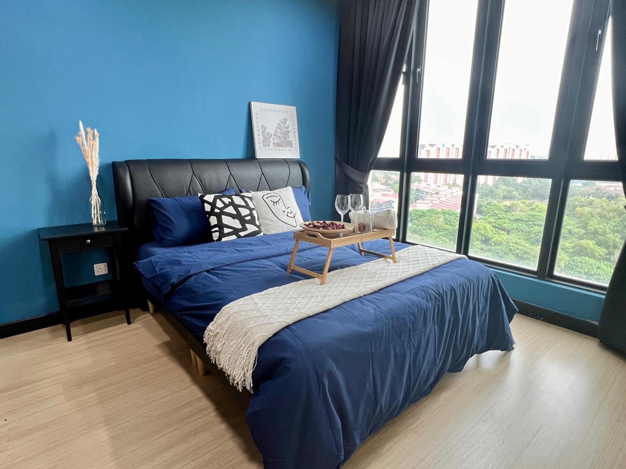 Welcome To Aliya 3 Fix 6-7pax Apartment