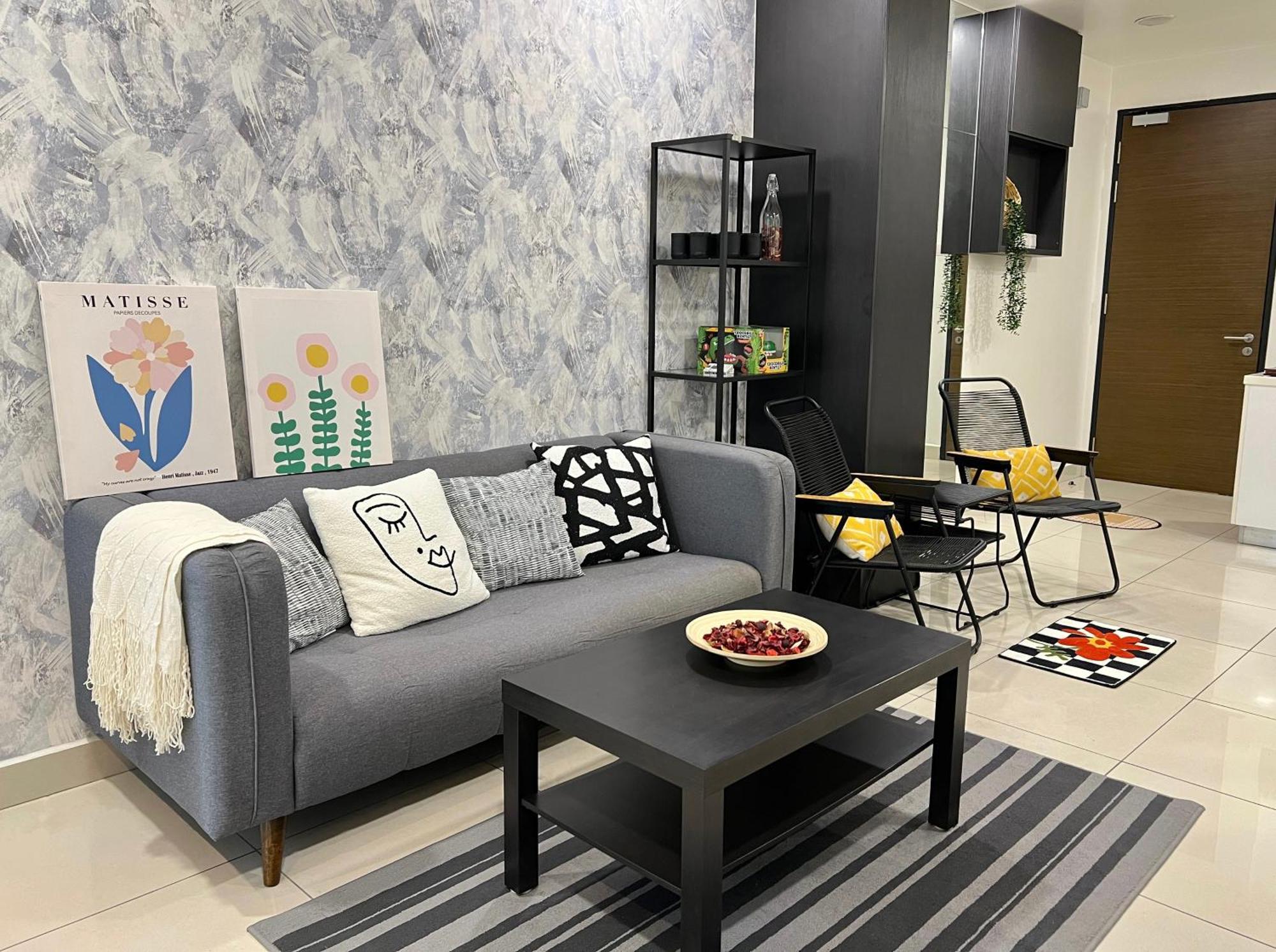 Welcome To Aliya 3 Fix 6-7pax Apartment *